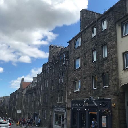 Crags View Apartment On The Royal Mile EDI Exterior foto