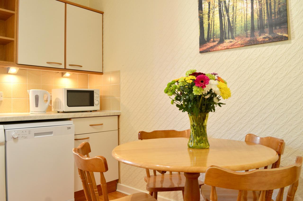 Crags View Apartment On The Royal Mile EDI Exterior foto
